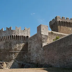 Abitare Con L'arte Di Un Art Designer Piombino